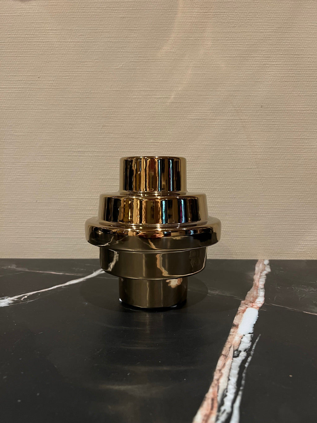 Vaas Stairs shiny Gold