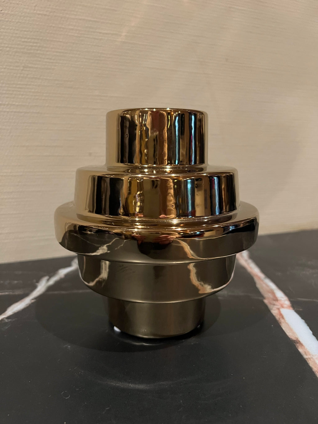 Vaas Stairs shiny Gold