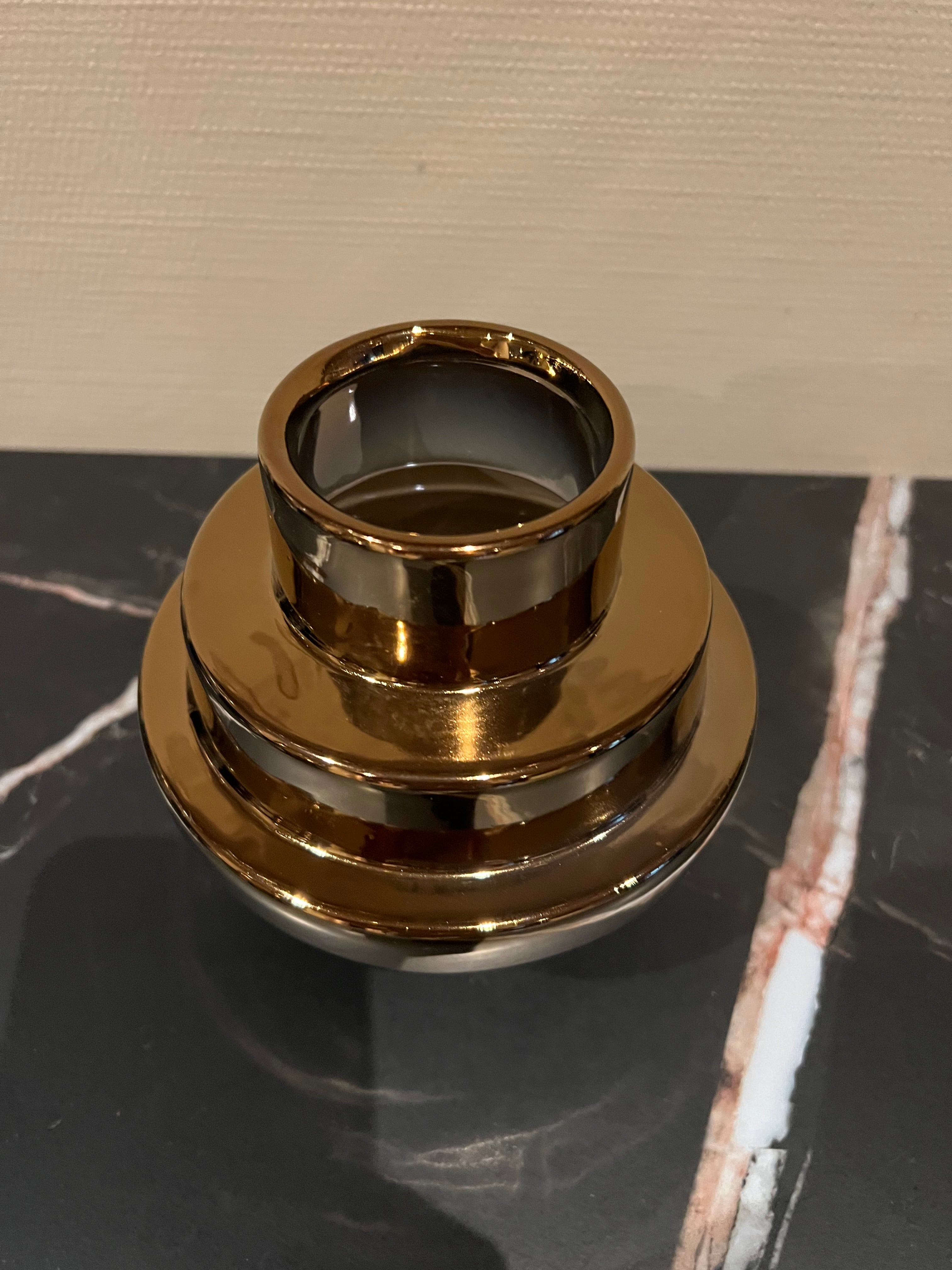 Vaas Stairs shiny Gold