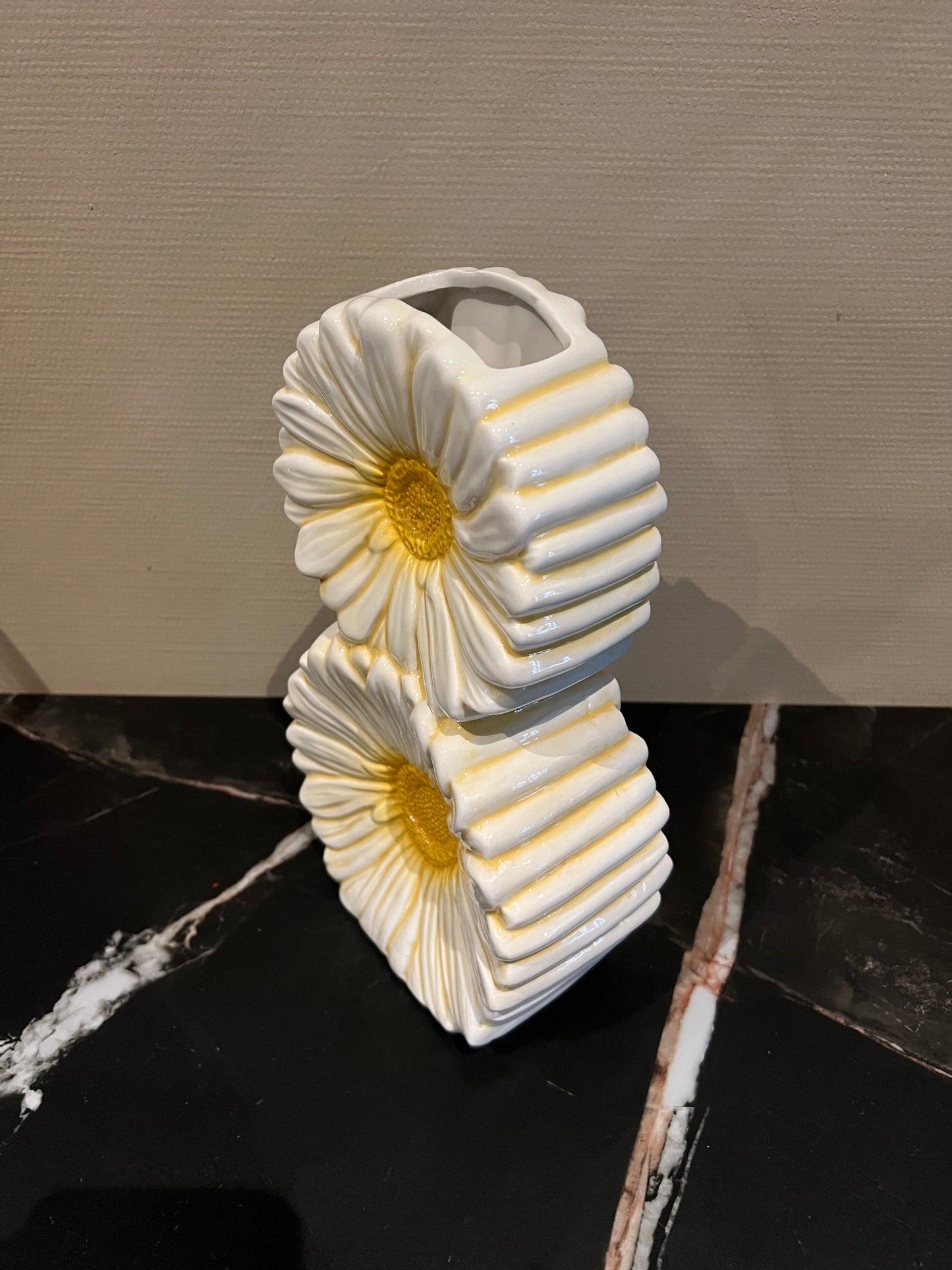 Aardewerk vaas Daisies