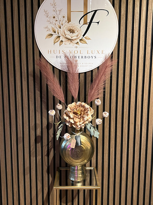 Compleet kunstbloemstuk Elian met gouden vaas en roze/creme naturel kunstbloemen