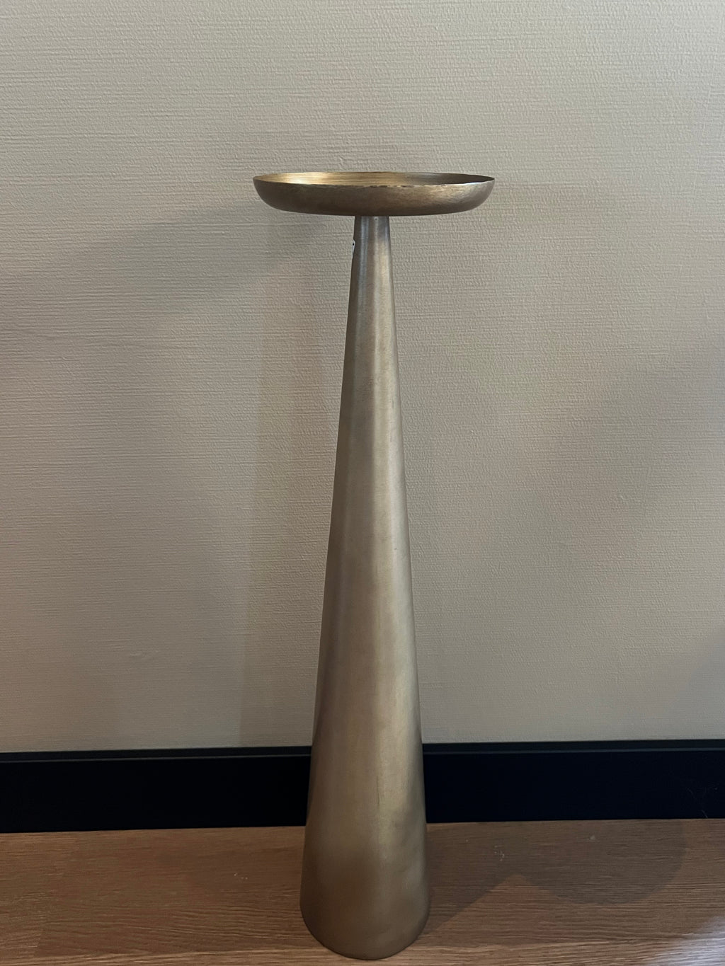 Kandelaar goudkleurig 82 cm